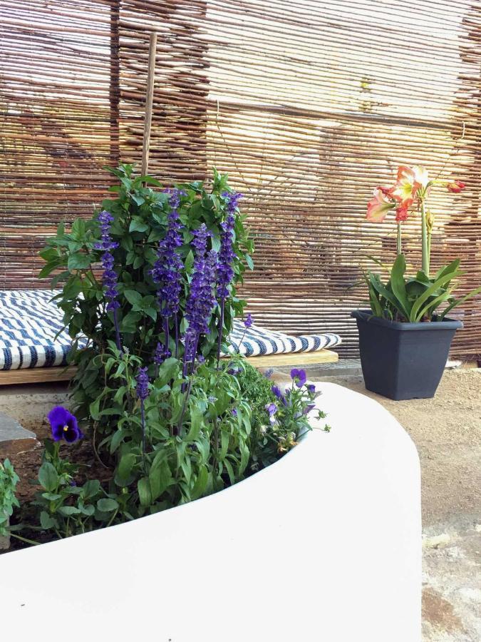 Livingfy Apt With Mountain View & Garden Vámos Exterior foto